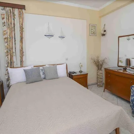 Apartment Yianiskari House