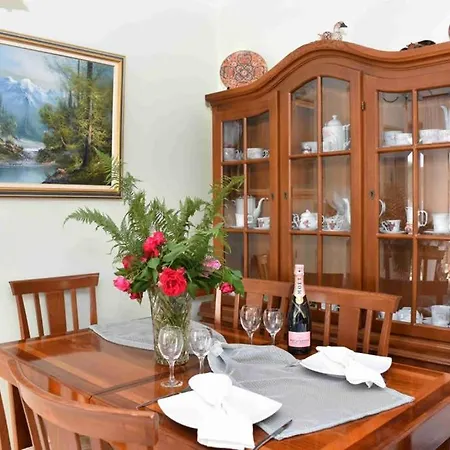 Apartment Yianiskari House *